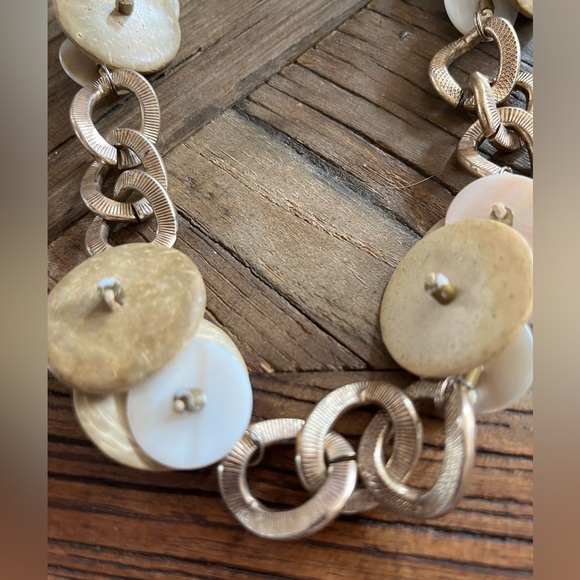 Matching necklace and earrings set! - Picture 2 of 4